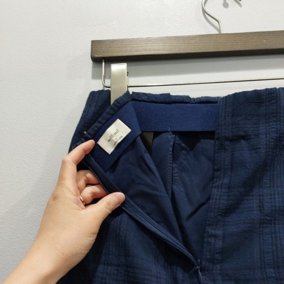 Aritzia Wilfred Pursuit Check Midi Layered Skirt Classic Navy Blue Size 4 - Picture 6 of 8